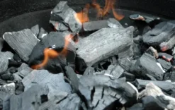 Black Ranch Houtskool Quebracho 15 Kg -Smokey Touch black ranch houtskool quebracho 15 kg 1